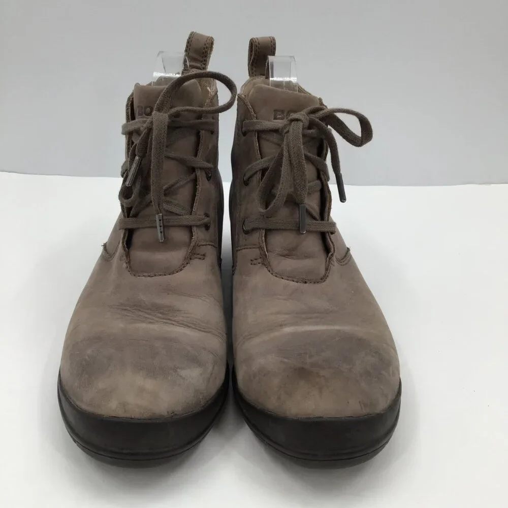 Women's 8.5 Bogs Carrie Chukka Boots Ankle Booties Waterproof Brown Leather